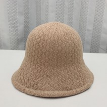 반야스토리 여름 여성 둥근모자 여행 산책 등산