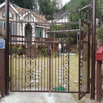 엘토로 아트휀스 대문 2-1 높이1.2m폭2m 울타리 전원주택 담장 디자인 목재 철문 출입문