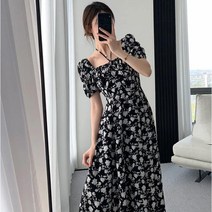 Momolatti 블랙 잔꽃 허리 홀터넥 스퀘어넥 미디원피스