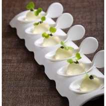 순백 도자기 숟가락 분자 요리 저온천 알 망고 플레이팅 분위기 요리 캐비어 변형 숟가락, 6칸 접시 + 변형 숟가락 6개