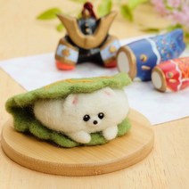 양모펠트 니들펠트 인형만들기 음악 노송 나무 케이크 강아지 흰색 개 간단한 수제 재료, 폭 약 8cm