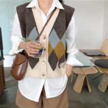 러블로어 여성용 베이직 브이넥 아가일체크 컬러배색 단추 니트 조끼