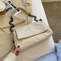 데일리 레더 체인 플랩 숄더백