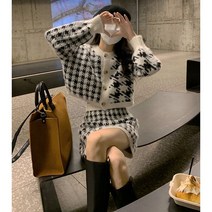 키작은여자옷 일찍이 봄 달콤하고 맵다 코디 키커 보이는 학원 무드 눈길을 끄는 스웨터 스커트 룩 여성 3818581607
