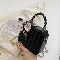 주말 데이트 원피스 코디 토드백 매력적인가방 단정