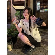 여름 작은 키 자수 투웨이 작고 상큼해 보이는 반팔 상의