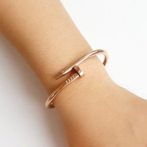 써지컬 럭셔리 못 뱅글팔찌