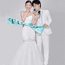 화이트 수트 테마 웨딩 촬영 커플룩 커플 시밀러룩