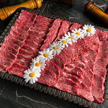 1++등급 한우 특수부위 선물세트 1.5kg / 데코 : 데이지 백장미
