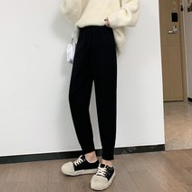 화이트 니트 바지 여성 도톰한 슬림핏 배기 팬츠