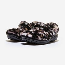 (국내매장판) 크록스 클래식 퍼 슈어 CRS207303 BLACK/MULTI