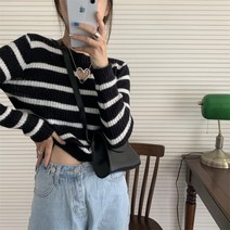 초 가을 디자인감각 이너니트 여성 금 년 유행 예쁜 펀칭 사랑하트 줄무늬 긴 소매 홀로 유별나 치 숏 상의