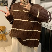 [랜덤플레이] 라운드넥 빅 꽈배기 스트라이프 니트 스웨터
