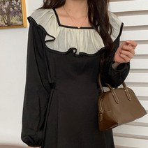 랜덤플레이 스퀘어넥 카라 프릴 백스트랩 롱원피스