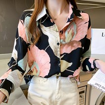 케이에비뉴 릴리 패턴 블라우스