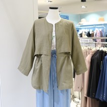 꼼빠니아 깔끔한 디자인에 린넨 혼방 소재로 가볍게 입기 좋은 캐주얼 아우터입니다. ***노카라 집업 린넨 점퍼***