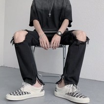 남자 청바지 데님 팬츠 무파 진 데미지 진 찢어진 빵꾸난 구명난 바지 와이드 핏 일자 지퍼 캐주얼 패션 스타일