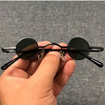 눈알가리개 레옹선글라스 인싸안경 알작은 블랙블랙