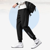 남자 시원한 슬림핏 죠거팬츠 검정색 편한 고등학생긴바지
