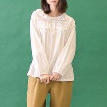 내추럴가든 사각 레이스 코튼 블라우스