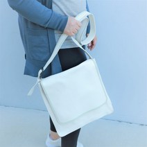 마크제이콥스 백팩 가방 NWT Marc by Jacobs Leather Messenger Book Bag in White