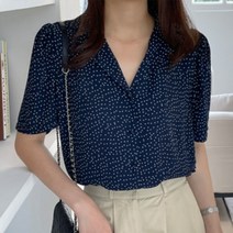 겟잇미 도트 패턴 오픈카라 콩단추 블라우스