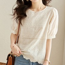 플라워펀칭블라우스