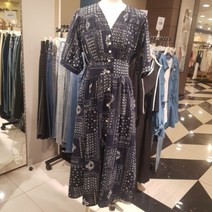 제이빔NC중앙로 SH02 페이즐리 스모킹원피스 JVOW228Z5