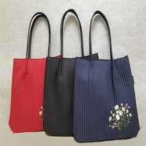 알럽백마켓[국산제작] 엄마가방 가벼운가방 누빔자수쇼퍼백 여자숄더백 누빔에코백 누빔가방 선물가방 운동가방