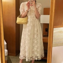 [랜덤플레이] 레이스 카라넥 어깨 퍼프 소녀룩 드레스