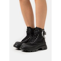 칼 라거펠트 트렉카 맥스 미드 레이스 체인 - 플랫폼 앵클 부츠 - 블랙 모노