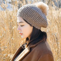 폼허니래빗 베레모 여성 겨울 털 토끼 니트 꽈베기 방울 방한 빵 모자 (7컬러)
