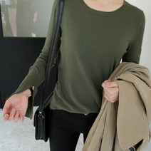 데일리앤 필웨이 나팔소매 기본 니트 티셔츠