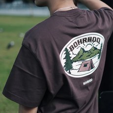 BOHRHOO 露營印花短袖 T-Shirt，紅棕色，S碼, S, 紅棕