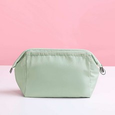 가벼운다우다파우치