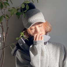 아모르데이 우버퍼니트 퍼 털방울 포인트 탈부착 니트 캡