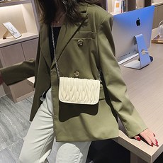 82f3021f-e4ed-4d03-ae45-44f29d2ae7f3.jpg