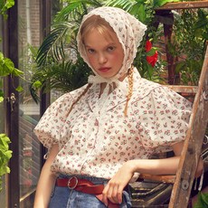 바이탈사인 Double Button Rose Blouse