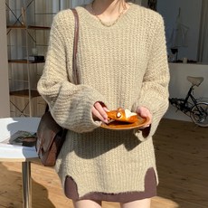 아모르데이 여성용 아스알파니트 하찌 라운드 베이직 루즈핏 알파카 니트