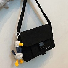 더플로우 평범하면서도 어디든 어울리는 대학생 느낌의 가방
