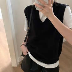 女款 V 領寬鬆未剪針織背心