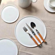 라귀올커트러리