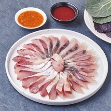 얌테이블 오늘 새벽 생산한 슬라이스 방어회 150g x 2입 + 초고추장 2입 + 간장소스 2입 + 생와사비 2입 + 쌈장 2입 + 쌈야채 2입 세트, 1세트