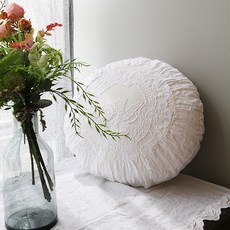 Maison圓形亞麻刺繡靠枕套 CSMV29, 白色