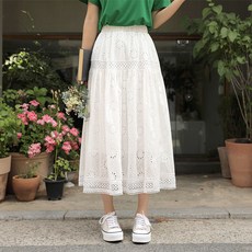 펀칭레이스스커트