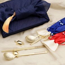 테이블아트 훈민정음 골드수저 + 보자기 선물세트, gold(수저, 수저받침), 랜덤발송(보자기, 노리개), 1세트, 6종 gold(수저, 수저받침), 랜덤발송(보자기, 노리개), 1세트, 6종