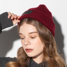 베지터블테이블 남녀공용 니트 로프 패턴 숏 가죽 와펜 비니 모자