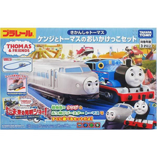 TAKARA TOMY 湯瑪士小火車 Plarail 湯瑪士與Kenji 你追我跑套組，含湯瑪士及Kenji兩輛小火車, 1盒