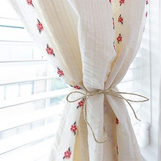 봉집형창문커튼