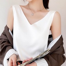 끈나시블라우스
